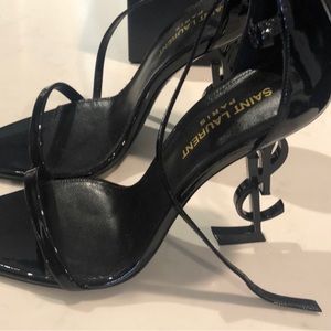 Yves Saint Laurent Sandals